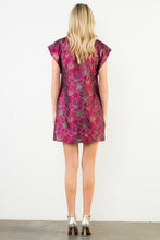 Load image into Gallery viewer, Magenta Floral Print SS V-Neck Dress (THML)
