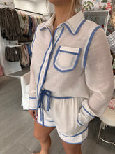 Load image into Gallery viewer, White/Blue Striped Accent Shorts