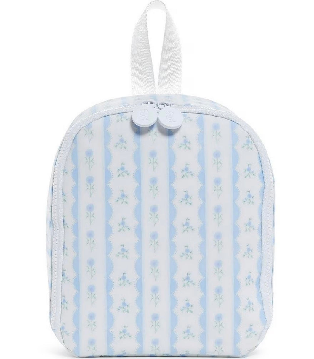 TRVL Bring It Lunch Bag- Blue Ribbon Floral