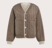 Load image into Gallery viewer, Varley Sandshell/Ash Taupe Drew Reversible Jacket