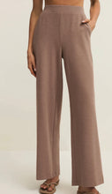 Load image into Gallery viewer, Z Supply Milk Shake Andre Wide Leg Pant