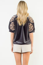 Load image into Gallery viewer, Grey Crushed Velvet Puff Slv Embroidered Top (THML)