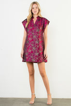 Load image into Gallery viewer, Magenta Floral Print SS V-Neck Dress (THML)