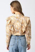 Load image into Gallery viewer, Natural Multi Floral LS Ruffled Top