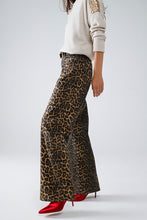 Load image into Gallery viewer, Leopard Print Jeans