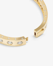 Load image into Gallery viewer, Melinda Maria Ashley Rodeo Lock Cuff 9mm-Gold/White