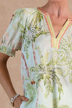 Load image into Gallery viewer, Seafoam Tropical Print SS Blouse