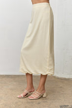 Load image into Gallery viewer, Butter Yellow Linen Scallop Edge Midi Skirt