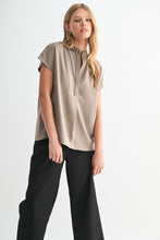 Load image into Gallery viewer, Satin V-Neck SS Top Mocha