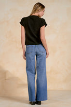 Load image into Gallery viewer, Black Crewneck SS Sweater