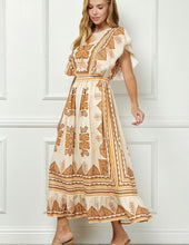 Load image into Gallery viewer, Cream Printed Flutter Slv Maxi Dress