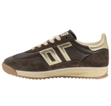 Load image into Gallery viewer, Back 70 Jogger Coffee Gold Sneaker