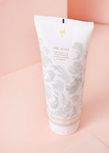 Load image into Gallery viewer, Lollia-Snowdrop Perfumed Shower Gel