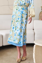Load image into Gallery viewer, Light Olive/Blue Floral Elastic Band Midi Skirt