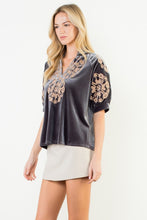 Load image into Gallery viewer, Grey Crushed Velvet Puff Slv Embroidered Top (THML)
