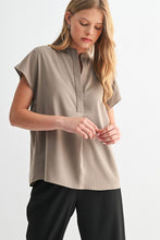 Load image into Gallery viewer, Satin V-Neck SS Top Mocha