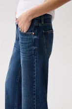 Load image into Gallery viewer, Pistola Lexi MR Bowed Straight Jean- Moonwave