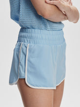 Load image into Gallery viewer, Varley Arlington Running Short 2-Airy Blue
