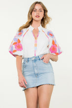 Load image into Gallery viewer, White Embroidered Puff Slv Top