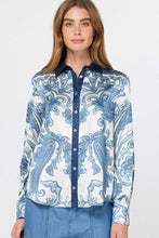 Load image into Gallery viewer, Navy/Cream Printed LS Button Down Blouse