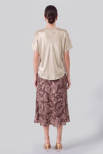 Load image into Gallery viewer, Lt. Taupe Satin Dolman Slv Top