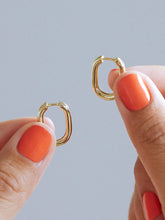Load image into Gallery viewer, Ana Luisa Gold Hoop Earrings- Rox Small