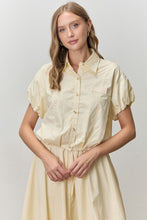 Load image into Gallery viewer, Butter Yellow Cotton Poplin Puff Slv Top
