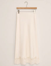 Load image into Gallery viewer, Z Supply Cloud Cinder Lace Midi Skirt