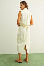 Load image into Gallery viewer, Off White Cargo Pocket Linen Skirt