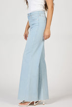 Load image into Gallery viewer, DJD Fiona Railroad Striped Wide Leg Jean