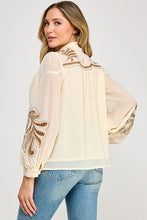 Load image into Gallery viewer, Cream Cutwork Embroidered Woven Blouse