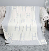 Load image into Gallery viewer, H Patterned Reversible Throw Blanket