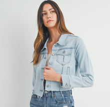 Load image into Gallery viewer, JP Light Denim Fray Jacket