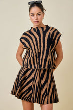 Load image into Gallery viewer, Brown/Black Tiger Print Sweater Top