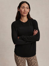 Load image into Gallery viewer, Varley Samia Seamless LS Tee Black