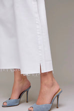 Load image into Gallery viewer, Hidden White Cropped Wide Leg Nori Jean