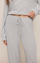 Load image into Gallery viewer, Z Supply Eclipse Classic Stripe Pant