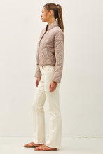 Load image into Gallery viewer, Washed Quilted Cropped Jacket Mauve