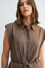 Load image into Gallery viewer, Brown Slvls Button Down Tie Waist Top