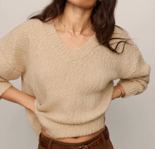 Load image into Gallery viewer, Z Supply Chalk Bolton Boucle Sweater