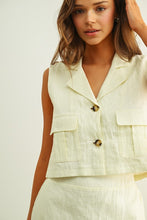 Load image into Gallery viewer, Off White Linen Cargo Vest