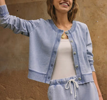 Load image into Gallery viewer, Z Supply Washed Indigo Daily Knit Denim Cardigan