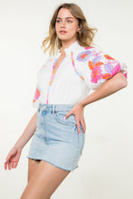 Load image into Gallery viewer, White Embroidered Puff Slv Top