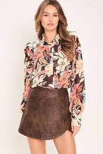 Load image into Gallery viewer, Dark Brown Multi Floral Print LS Top