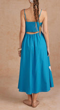 Load image into Gallery viewer, Blue Floral Pearl Applique Midi Dress