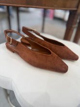 Load image into Gallery viewer, DV Renada Chesnut Slingback Shoe