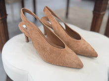 Load image into Gallery viewer, DV Klara Camel Slingback Heel