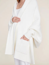 Load image into Gallery viewer, Barefoot Dreams Pearl CC Blanket Wrap