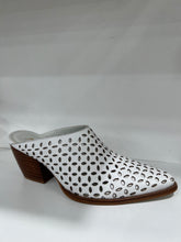 Load image into Gallery viewer, Matisse Sammie White Perforated Mule