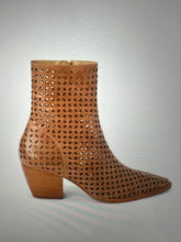 Load image into Gallery viewer, Matisse Dahlia Tan Detailed Boot